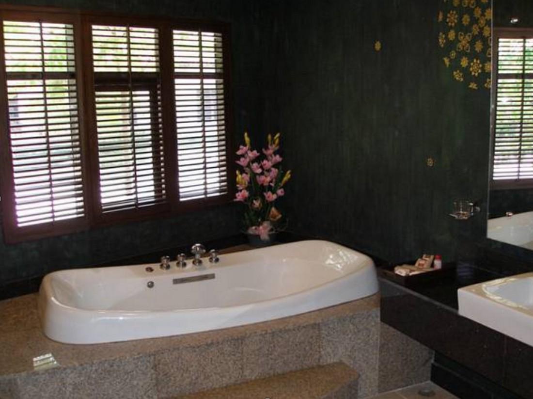 Deluxe Room Only - Free WiFi access