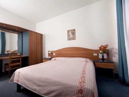 Triple Room - Breakfast included