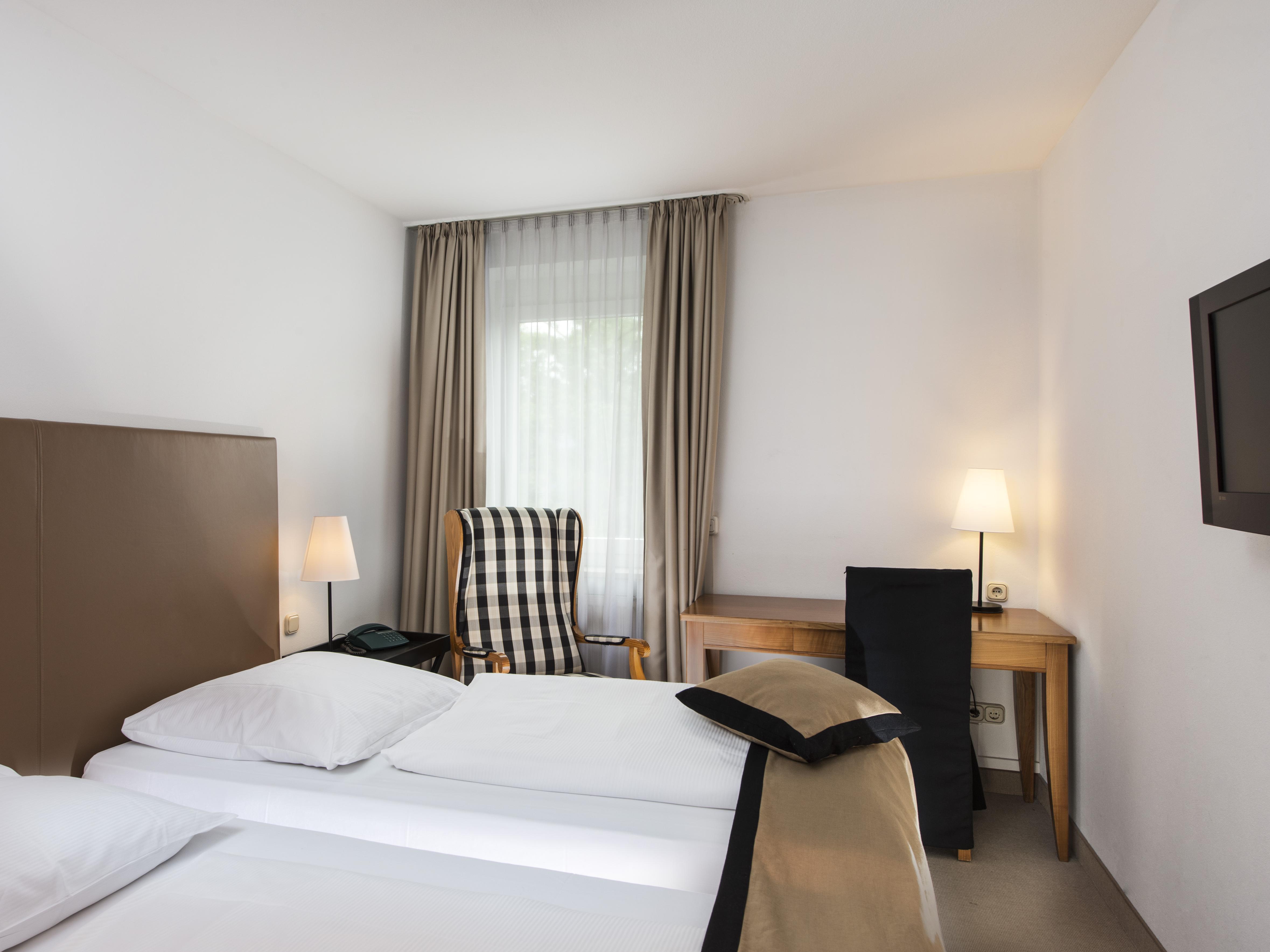TRYP