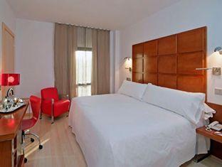 TRYP