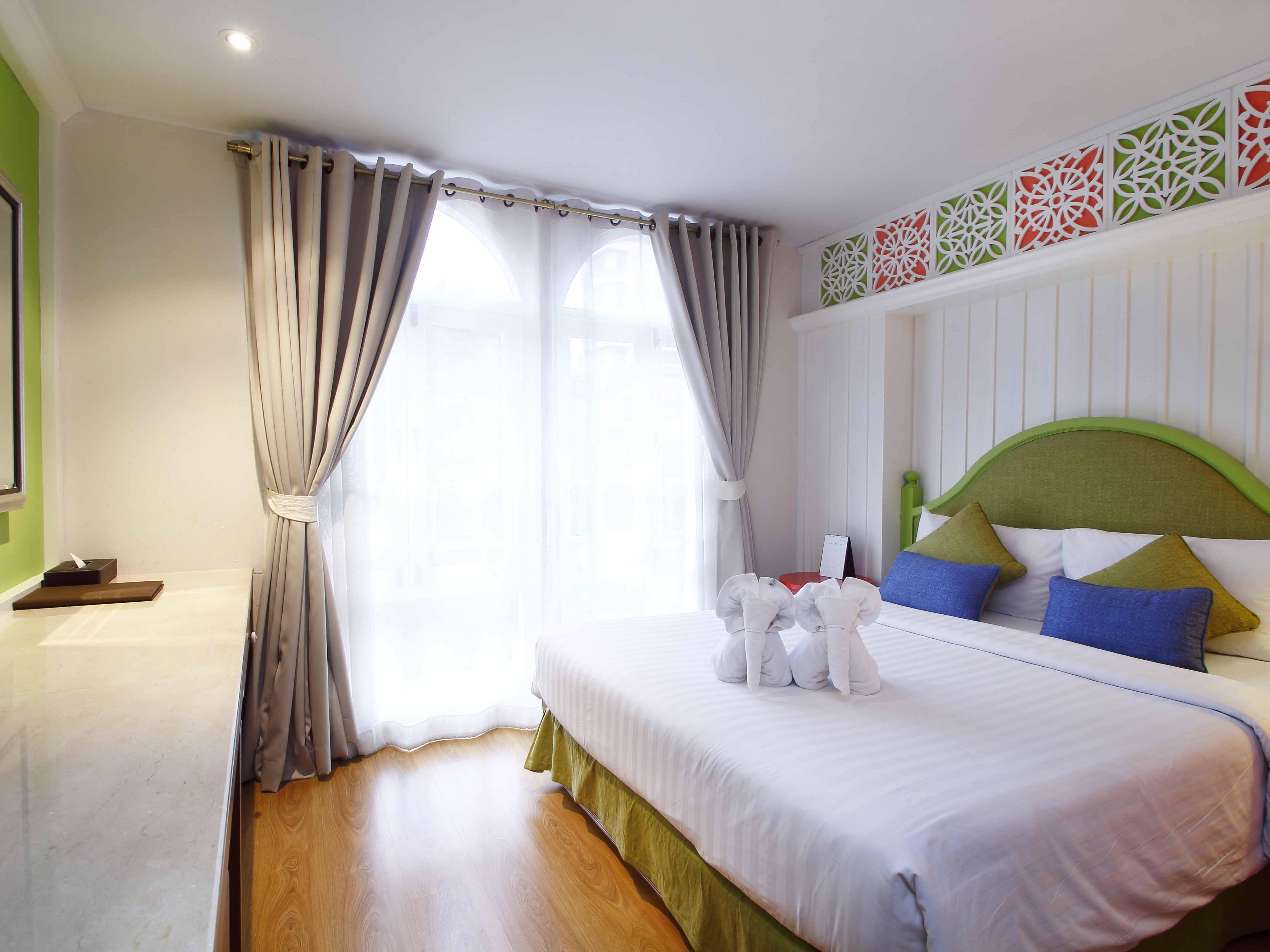 Salil Hotel Sukhumvit Soi 8 Thailand FAQ 2016, What facilities are there in Salil Hotel Sukhumvit Soi 8 Thailand 2016, What Languages Spoken are Supported in Salil Hotel Sukhumvit Soi 8 Thailand 2016, Which payment cards are accepted in Salil Hotel Sukhumvit Soi 8 Thailand , Thailand Salil Hotel Sukhumvit Soi 8 room facilities and services Q&A 2016, Thailand Salil Hotel Sukhumvit Soi 8 online booking services 2016, Thailand Salil Hotel Sukhumvit Soi 8 address 2016, Thailand Salil Hotel Sukhumvit Soi 8 telephone number 2016,Thailand Salil Hotel Sukhumvit Soi 8 map 2016, Thailand Salil Hotel Sukhumvit Soi 8 traffic guide 2016, how to go Thailand Salil Hotel Sukhumvit Soi 8, Thailand Salil Hotel Sukhumvit Soi 8 booking online 2016, Thailand Salil Hotel Sukhumvit Soi 8 room types 2016.
