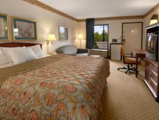 Rodeway Inn United States FAQ 2017, What facilities are there in Rodeway Inn United States 2017, What Languages Spoken are Supported in Rodeway Inn United States 2017, Which payment cards are accepted in Rodeway Inn United States , United States Rodeway Inn room facilities and services Q&A 2017, United States Rodeway Inn online booking services 2017, United States Rodeway Inn address 2017, United States Rodeway Inn telephone number 2017,United States Rodeway Inn map 2017, United States Rodeway Inn traffic guide 2017, how to go United States Rodeway Inn, United States Rodeway Inn booking online 2017, United States Rodeway Inn room types 2017.