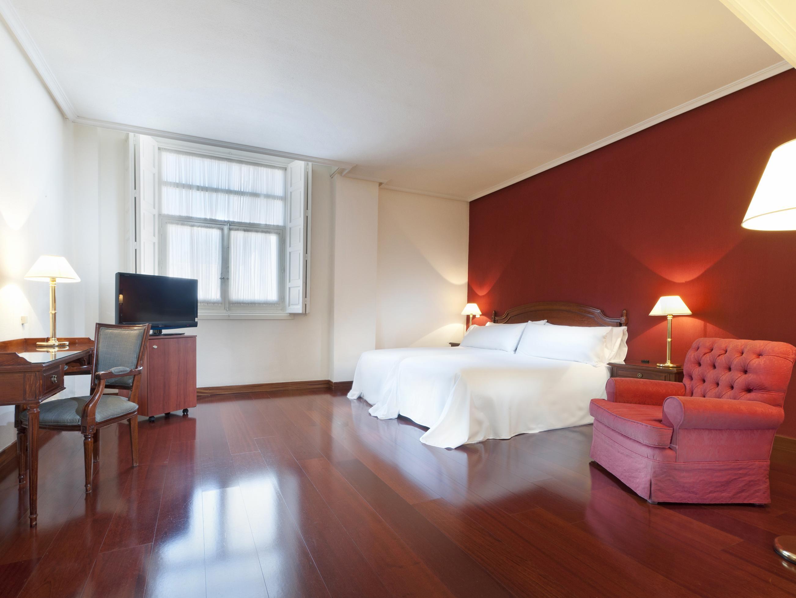 TRYP