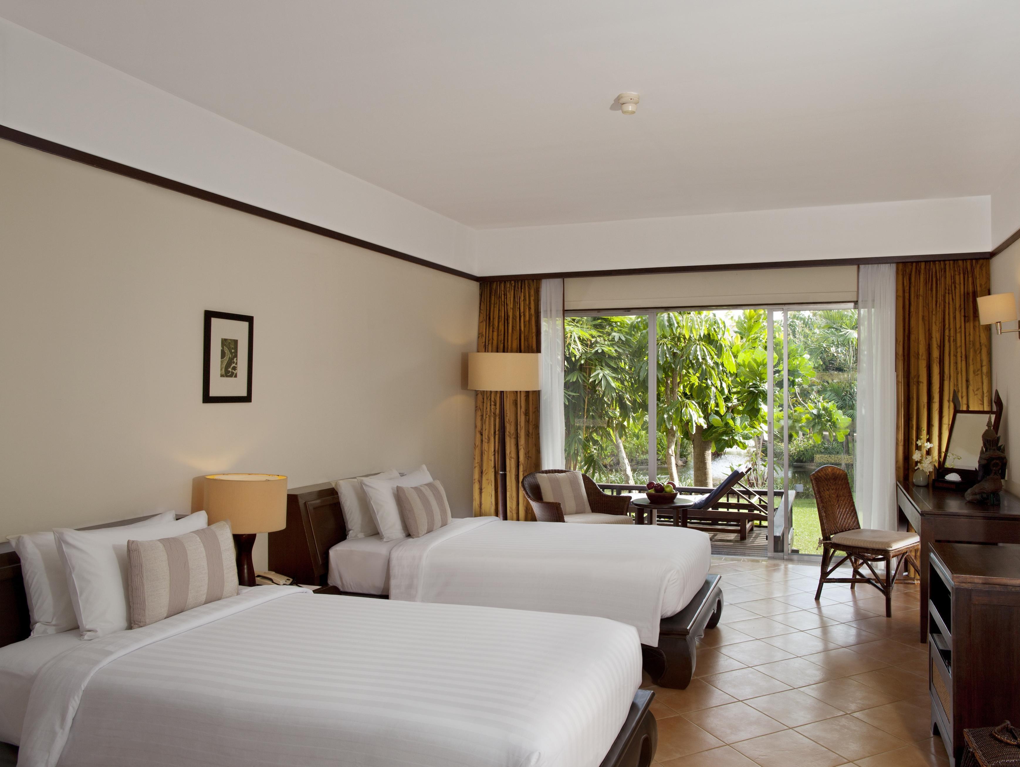 Resort-The