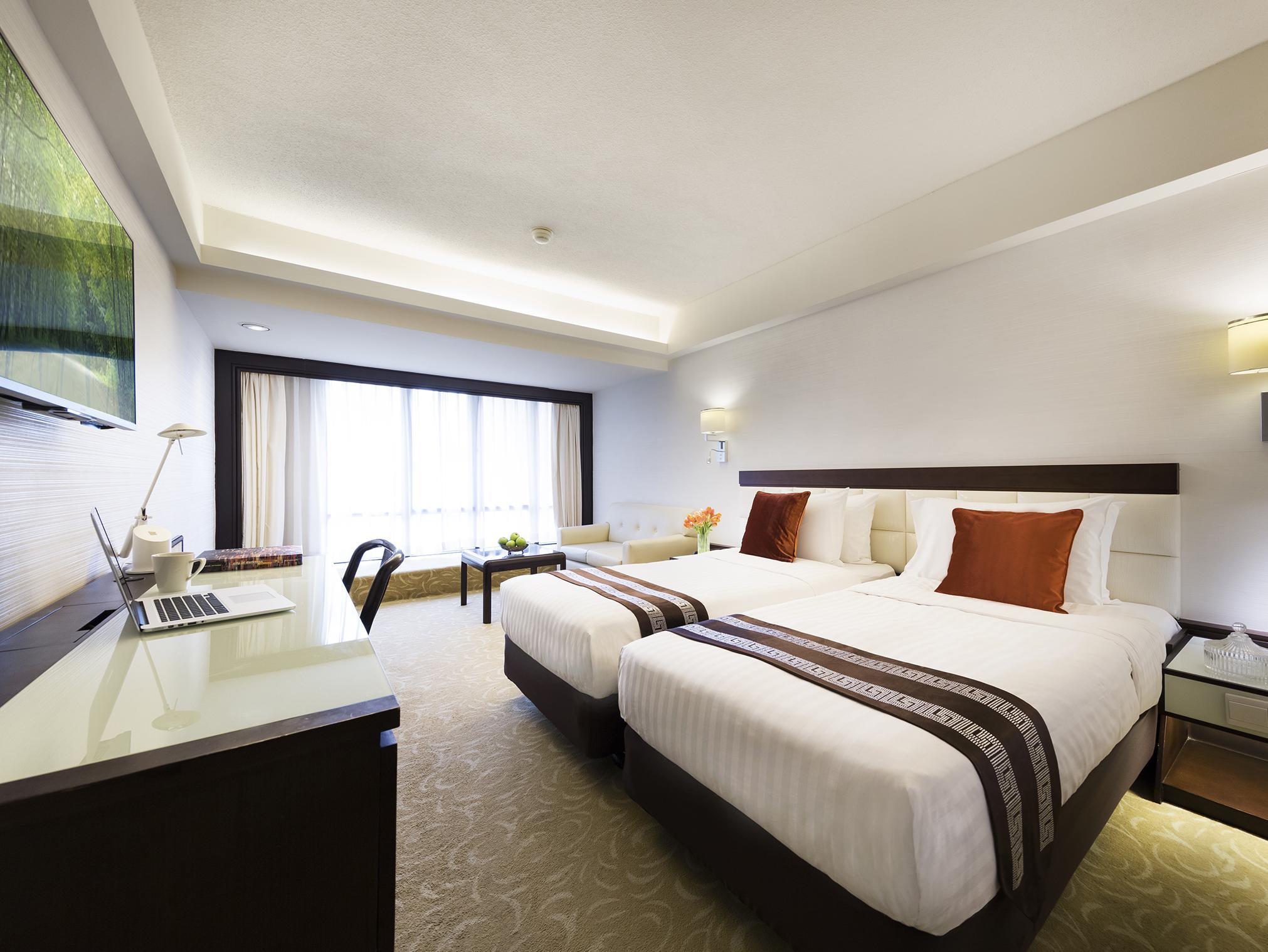Superior with breakfast - Free WiFi access - Breakfast included
