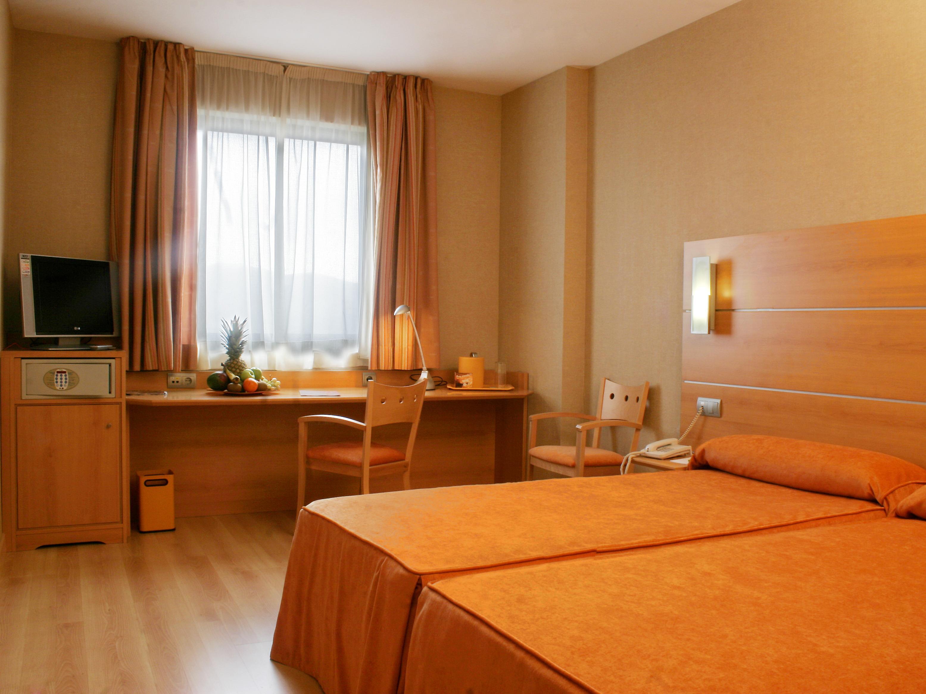Triple Room (2 Adults + 1 Child) - Free WiFi access