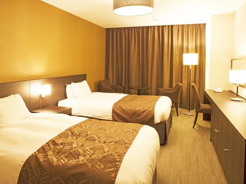 Hotel-Renewal