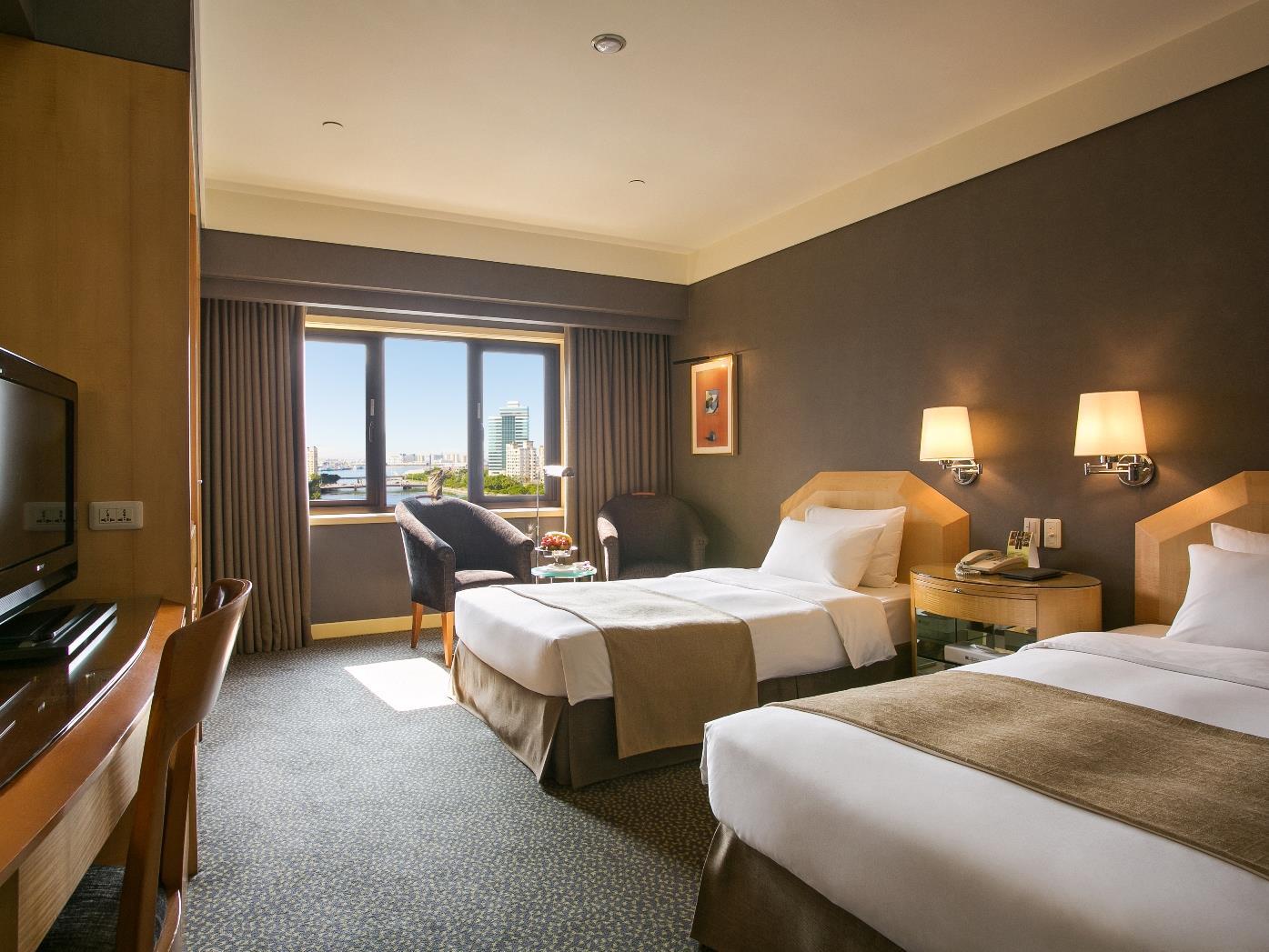 Hotel-Ambassador