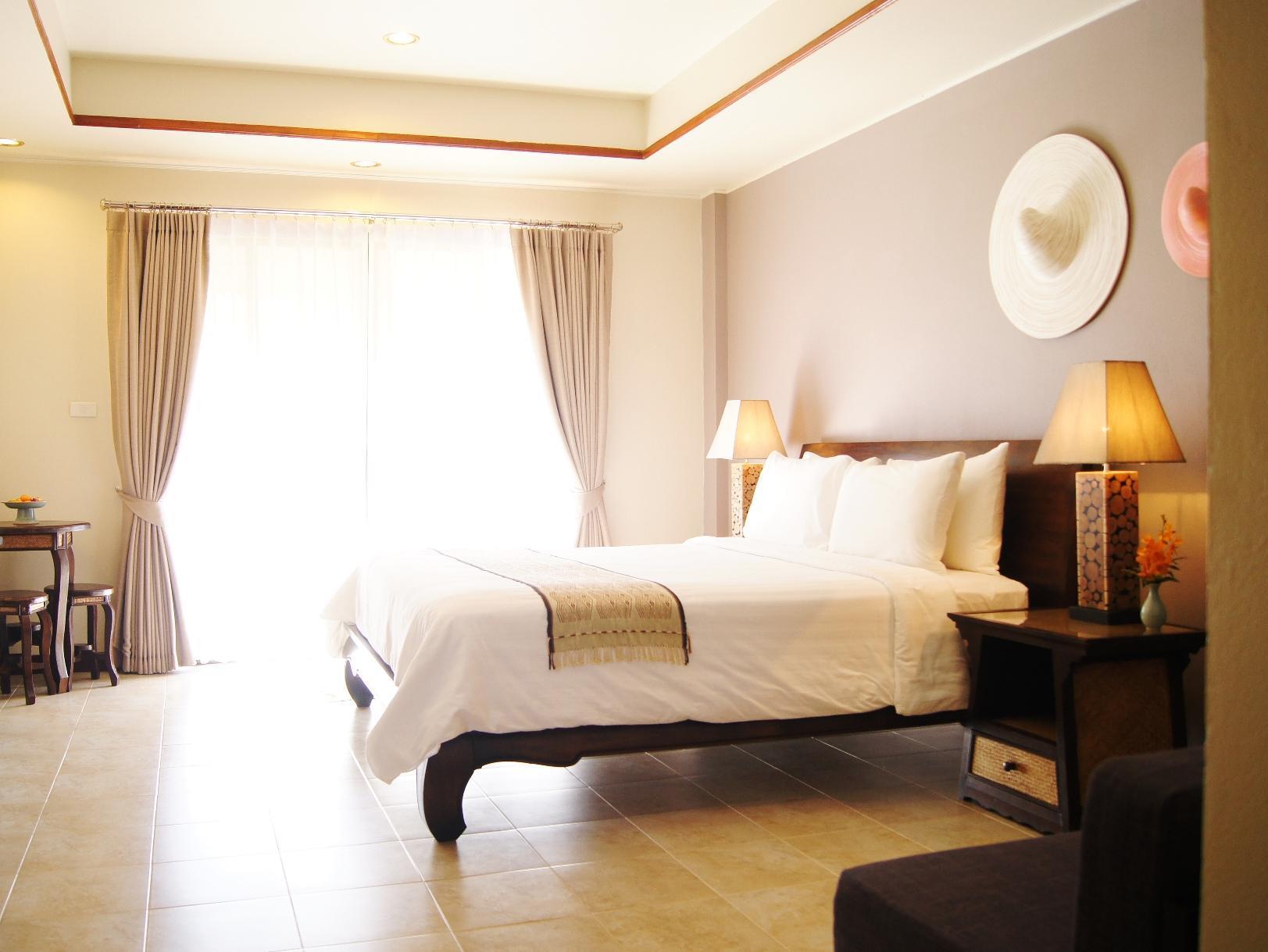 Pool Deluxe - Free WiFi access