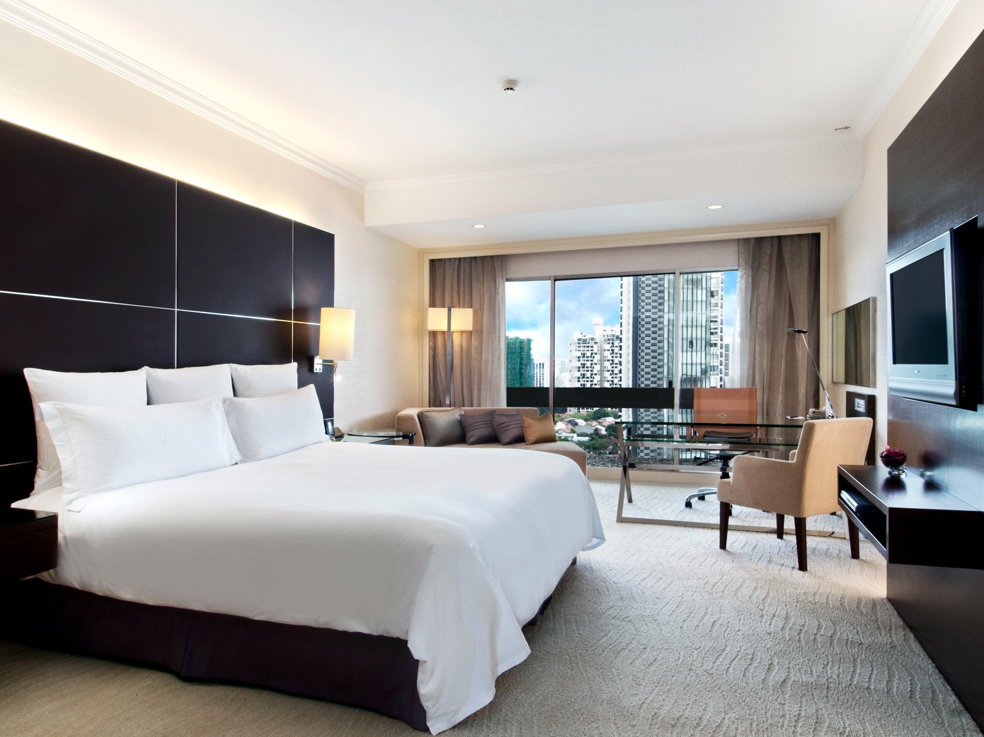 King Hilton Executive Suite - Free WiFi access