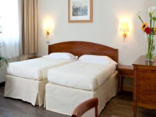 Atahotel