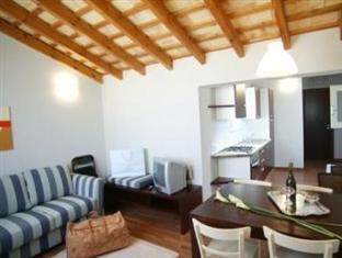3 Rooms Apartment with Balcony (2 persons) - Free WiFi access - Breakfast included