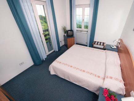 Double or Twin Room - Breakfast included
