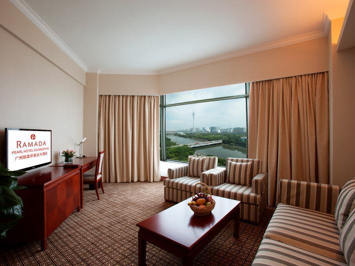 Superior Business Suite - Free WiFi access