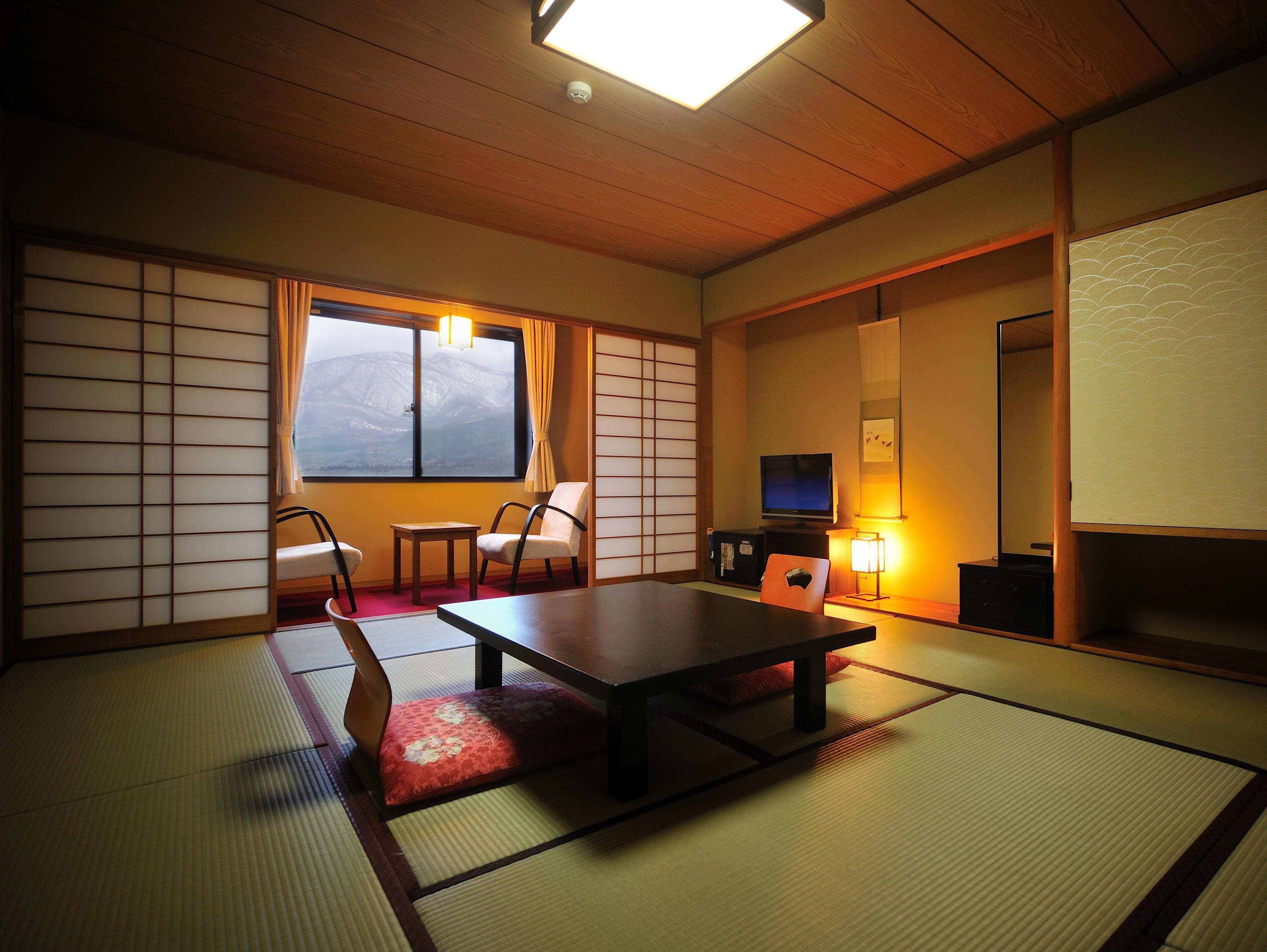 Japanese Style Room - Smoking