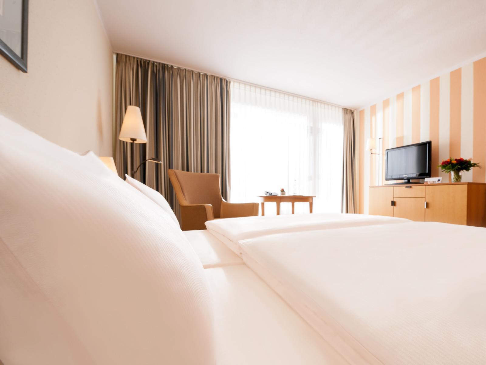 Classic room - Free WiFi access - Breakfast included