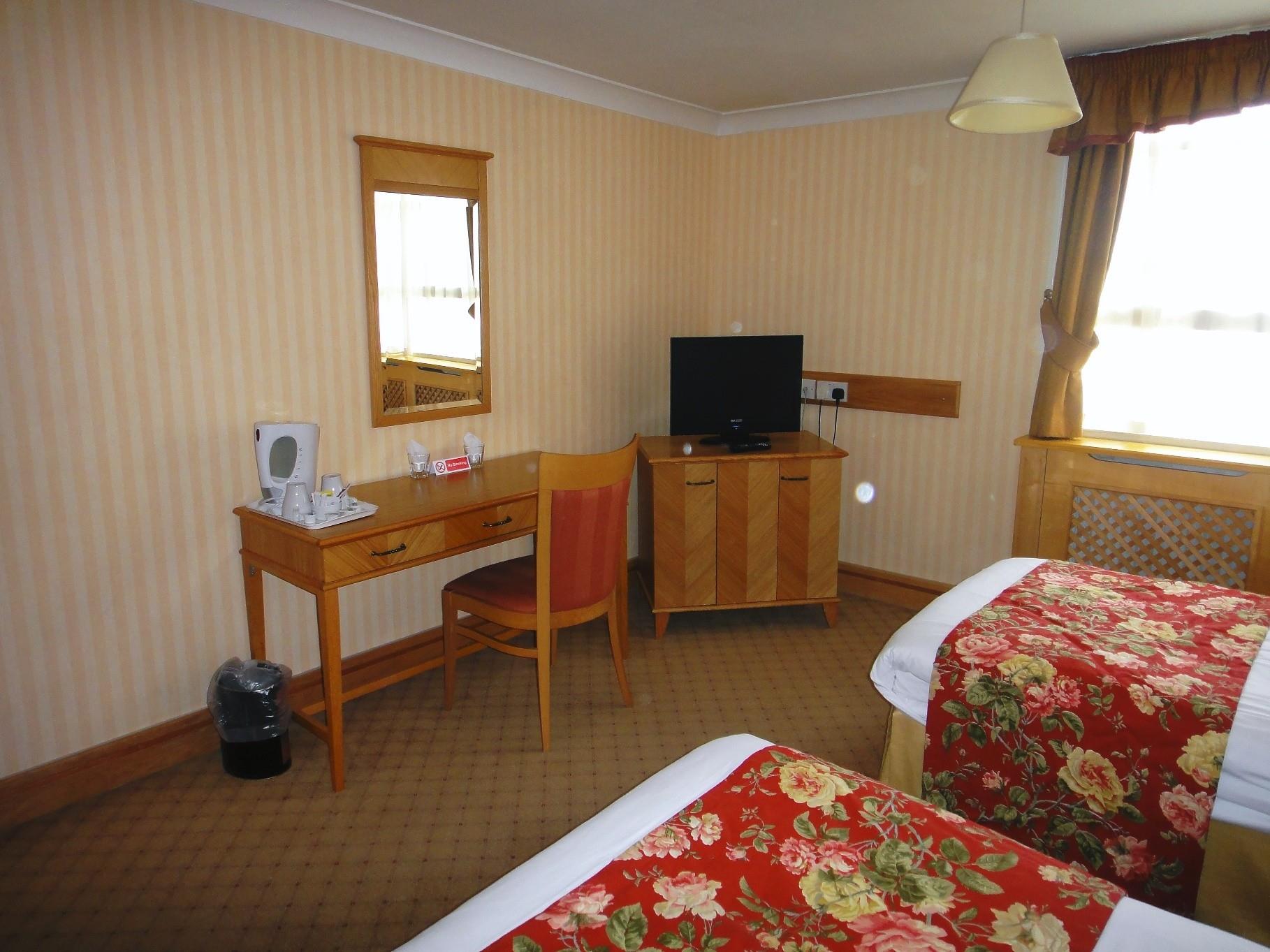 Hotel-Junior
