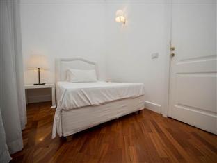Superior Single Room - Free WiFi access - Breakfast included