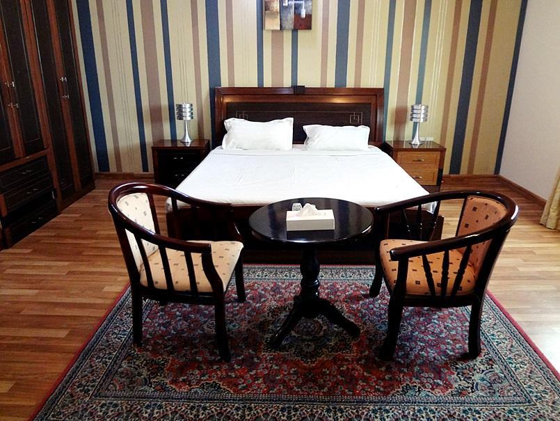 2-Bedroom Apartment - Free WiFi access