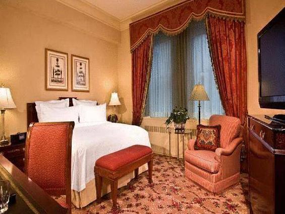 1 King Bed Superior Room - Best price guarantee