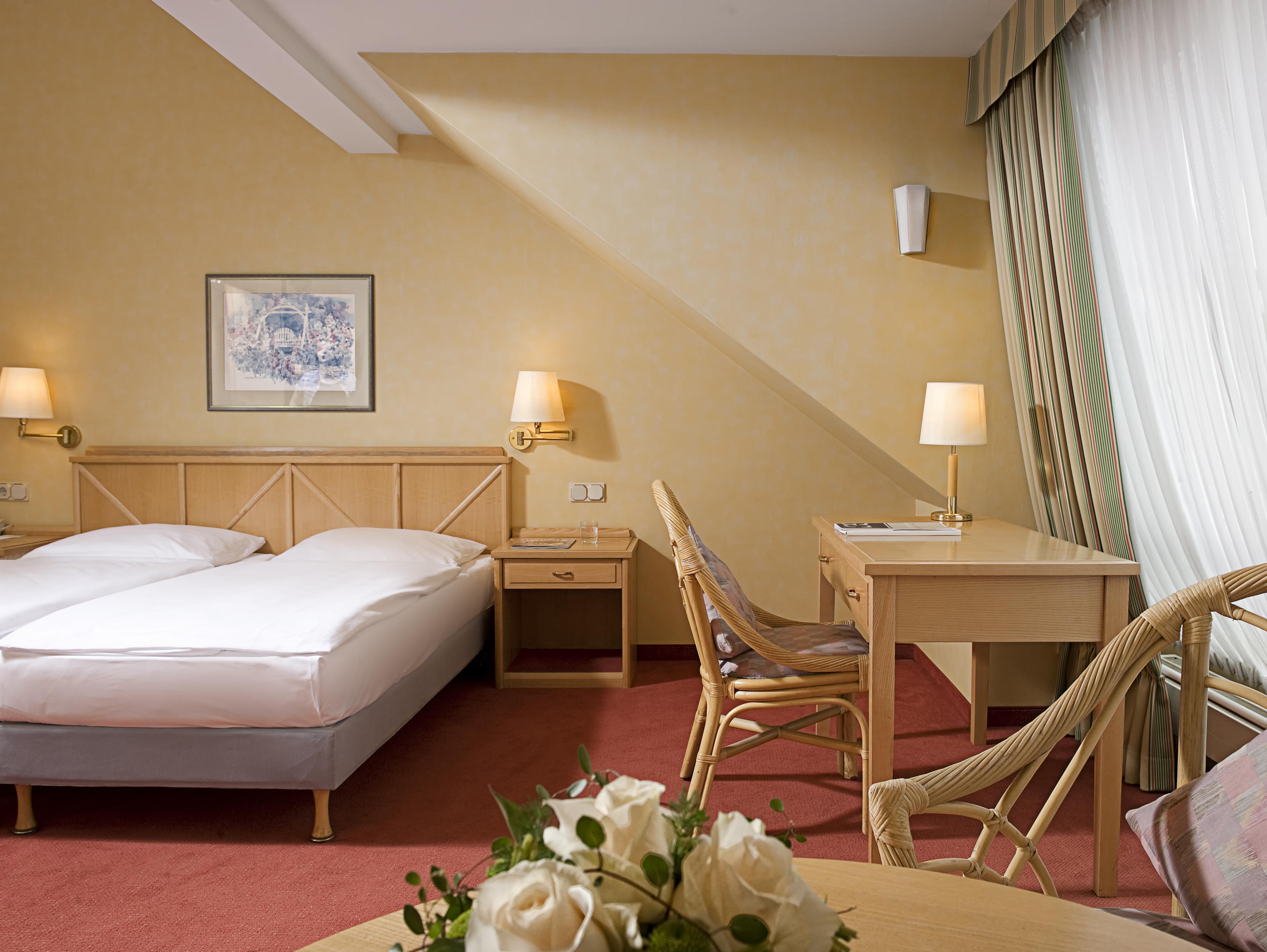 TRYP