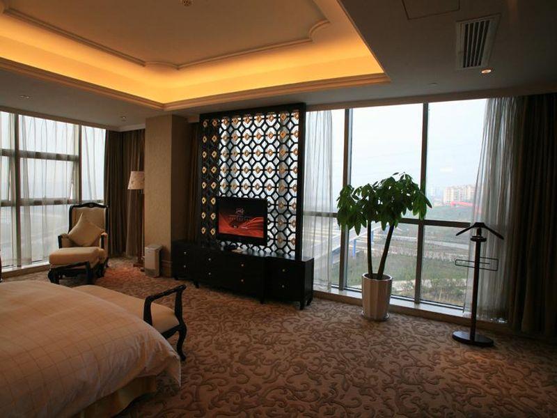 Executive Suite  - Breakfast included