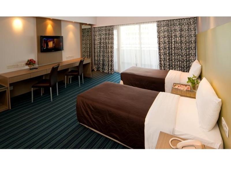Hotel-1