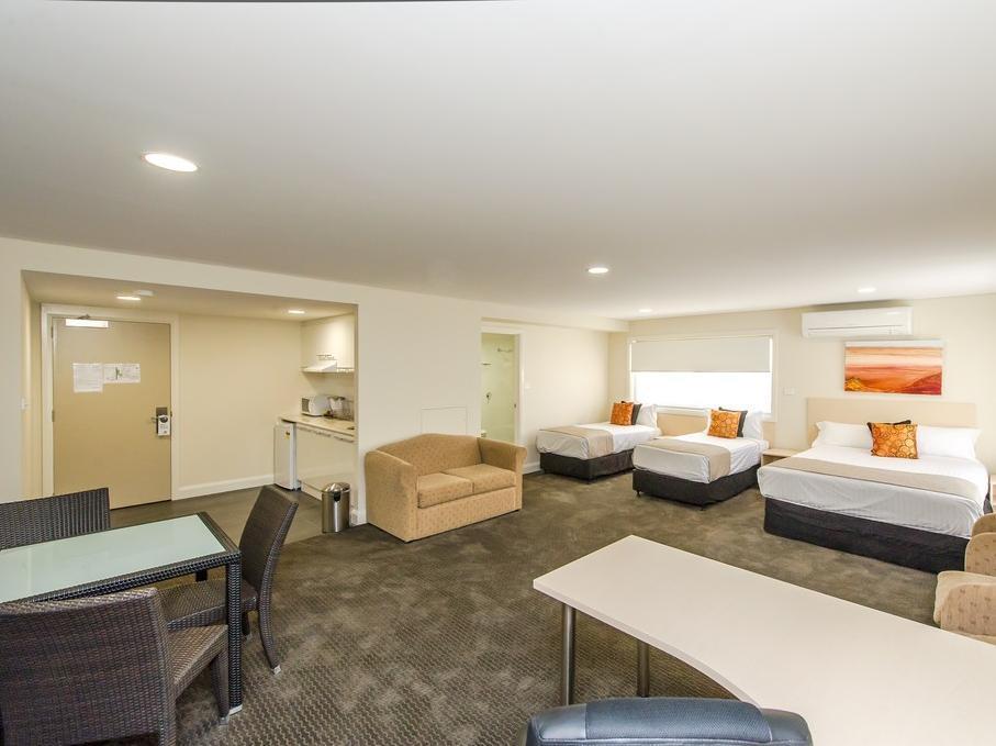 Hotel/Motel