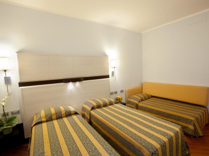 Double - Free WiFi access - Breakfast included