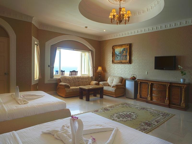 Executive Suite Family Beach Front - Free WiFi access - Breakfast included