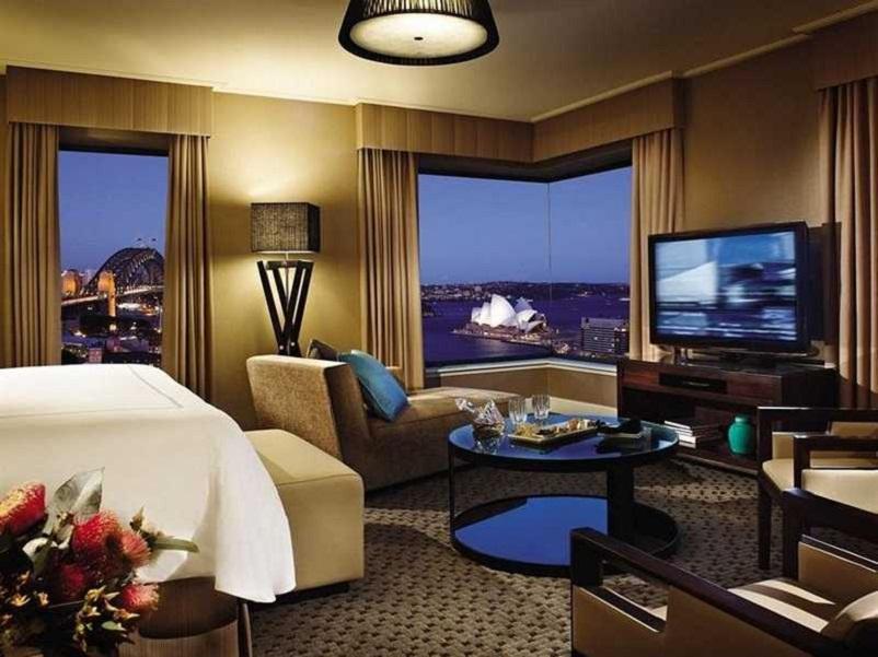 Full Harbour Junior Suite - Best price guarantee
