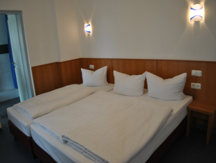 Hotel-Quintuple
