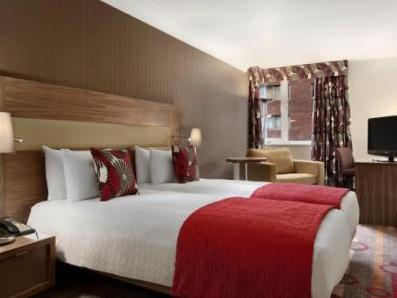 Twin Hilton Guestroom - Best price guarantee