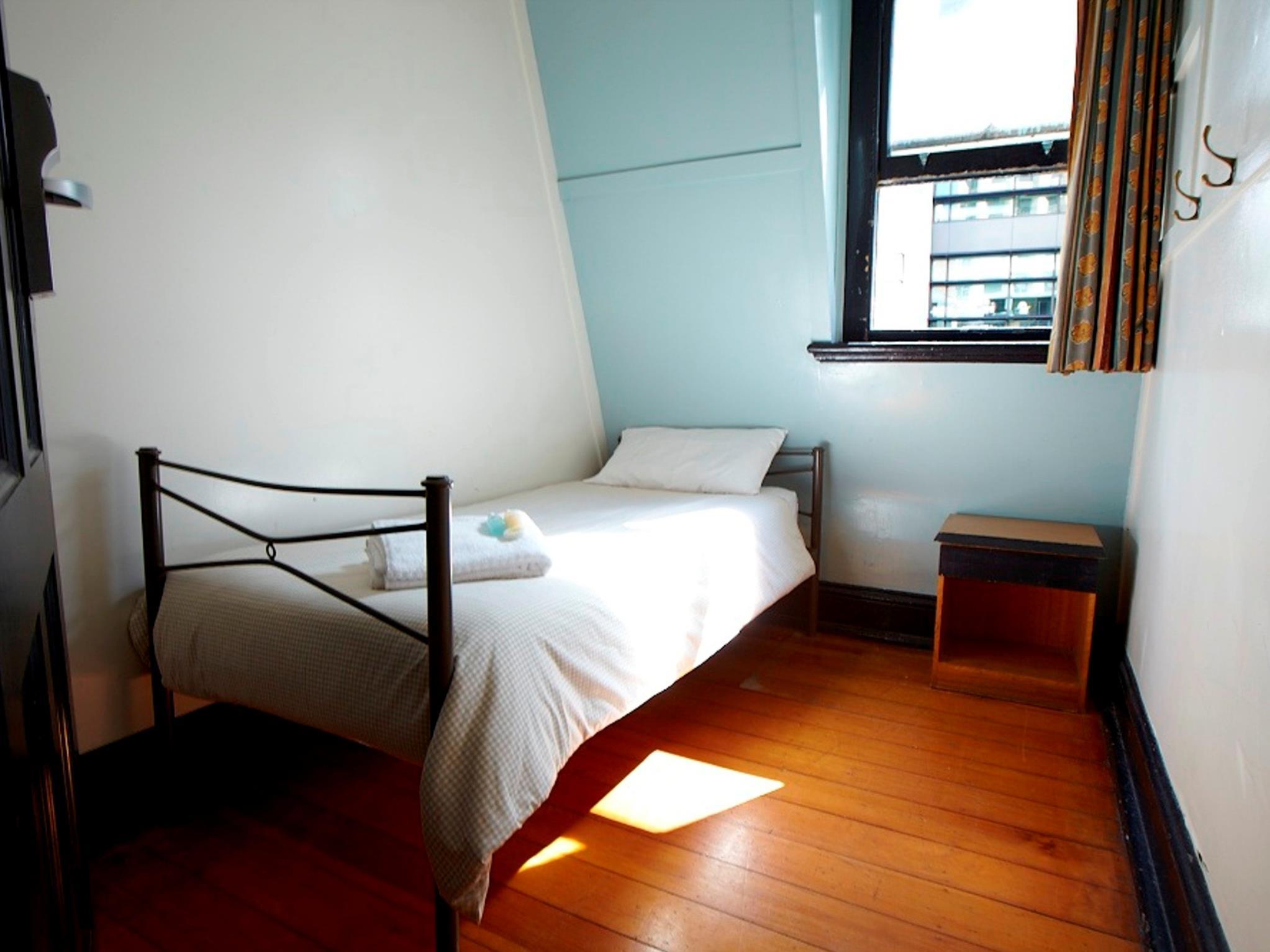 Single with Shared Bathroom - Best price guarantee