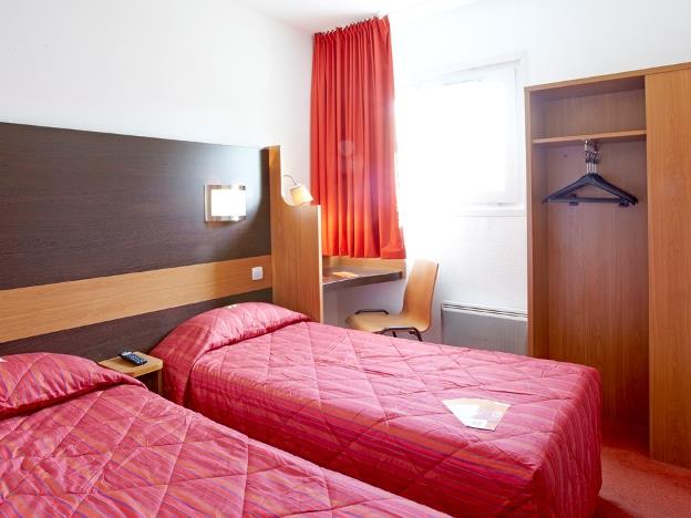 Twin Room - Best price guarantee