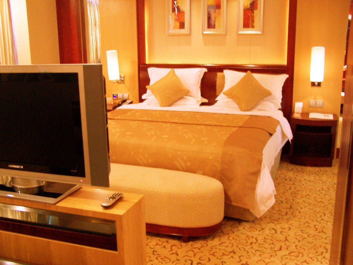 Great Tang Hotel Shanghai FAQ 2016, What facilities are there in Great Tang Hotel Shanghai 2016, What Languages Spoken are Supported in Great Tang Hotel Shanghai 2016, Which payment cards are accepted in Great Tang Hotel Shanghai , Shanghai Great Tang Hotel room facilities and services Q&A 2016, Shanghai Great Tang Hotel online booking services 2016, Shanghai Great Tang Hotel address 2016, Shanghai Great Tang Hotel telephone number 2016,Shanghai Great Tang Hotel map 2016, Shanghai Great Tang Hotel traffic guide 2016, how to go Shanghai Great Tang Hotel, Shanghai Great Tang Hotel booking online 2016, Shanghai Great Tang Hotel room types 2016.