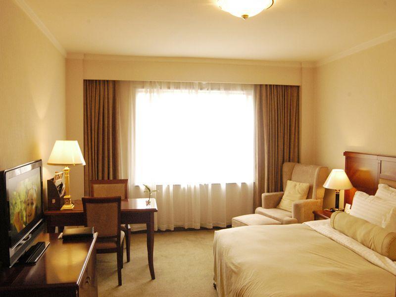 Rainbow Hotel Shanghai FAQ 2016, What facilities are there in Rainbow Hotel Shanghai 2016, What Languages Spoken are Supported in Rainbow Hotel Shanghai 2016, Which payment cards are accepted in Rainbow Hotel Shanghai , Shanghai Rainbow Hotel room facilities and services Q&A 2016, Shanghai Rainbow Hotel online booking services 2016, Shanghai Rainbow Hotel address 2016, Shanghai Rainbow Hotel telephone number 2016,Shanghai Rainbow Hotel map 2016, Shanghai Rainbow Hotel traffic guide 2016, how to go Shanghai Rainbow Hotel, Shanghai Rainbow Hotel booking online 2016, Shanghai Rainbow Hotel room types 2016.
