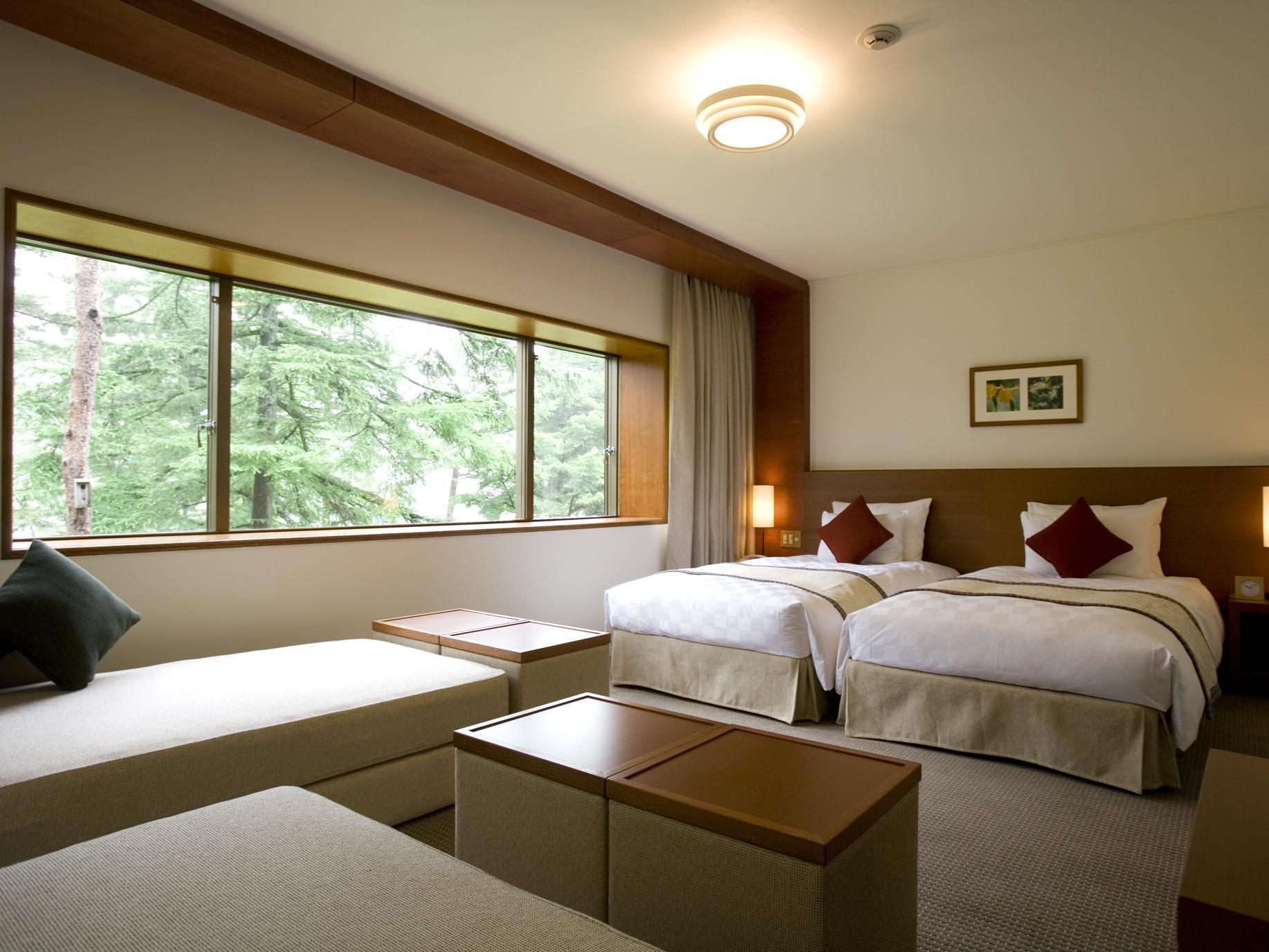 Hotel-West