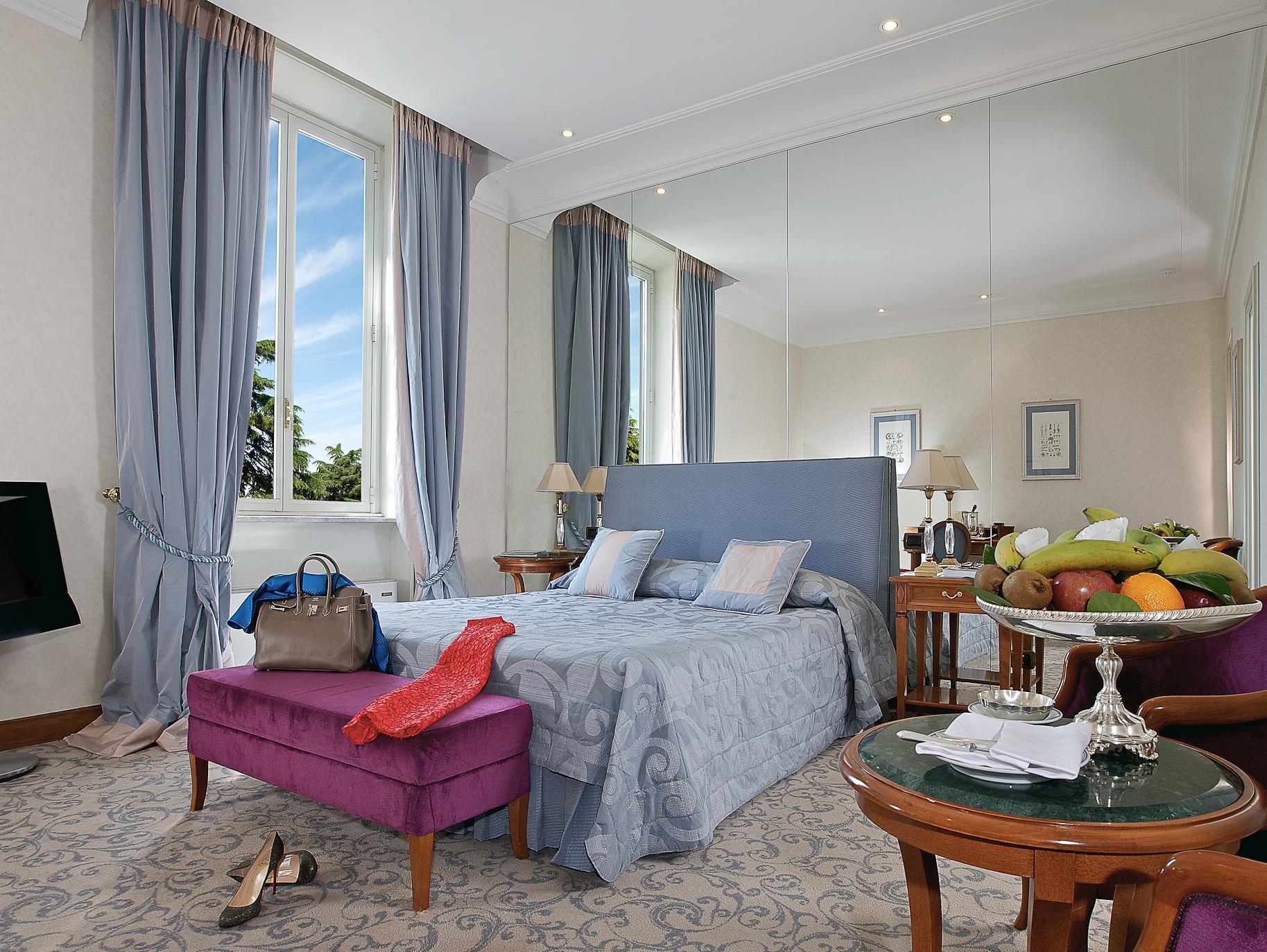 Deluxe with Breakfast - Free WiFi access - Breakfast included