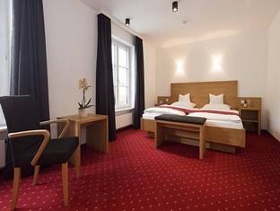 Apartment (1 Adult) - Free WiFi access - Breakfast included