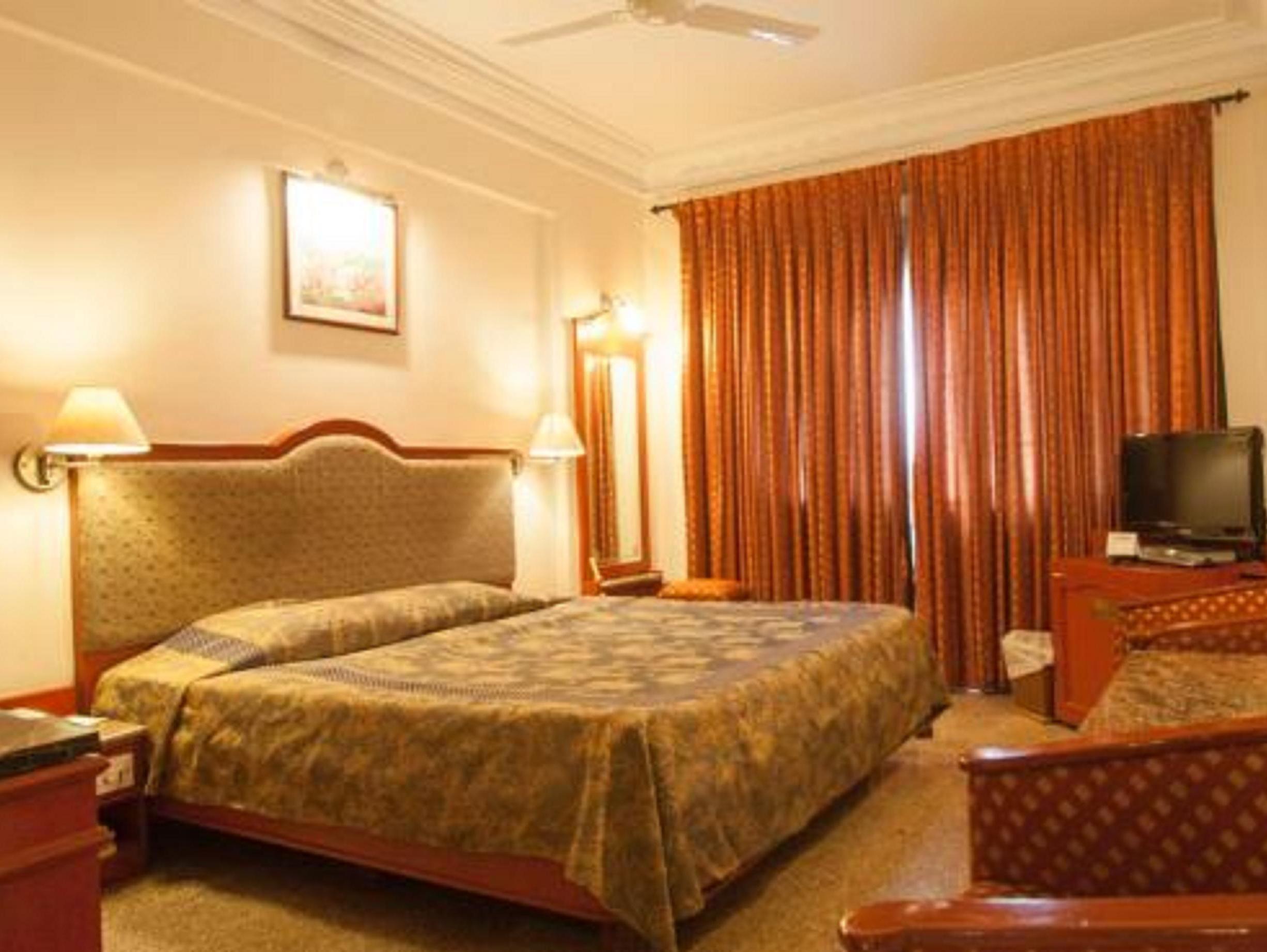 Vestin Park Chennai Hotel Chennai FAQ 2017, What facilities are there in Vestin Park Chennai Hotel Chennai 2017, What Languages Spoken are Supported in Vestin Park Chennai Hotel Chennai 2017, Which payment cards are accepted in Vestin Park Chennai Hotel Chennai , Chennai Vestin Park Chennai Hotel room facilities and services Q&A 2017, Chennai Vestin Park Chennai Hotel online booking services 2017, Chennai Vestin Park Chennai Hotel address 2017, Chennai Vestin Park Chennai Hotel telephone number 2017,Chennai Vestin Park Chennai Hotel map 2017, Chennai Vestin Park Chennai Hotel traffic guide 2017, how to go Chennai Vestin Park Chennai Hotel, Chennai Vestin Park Chennai Hotel booking online 2017, Chennai Vestin Park Chennai Hotel room types 2017.