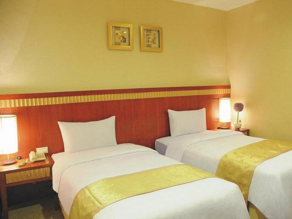 Deluxe Twin - Free WiFi access - Breakfast included