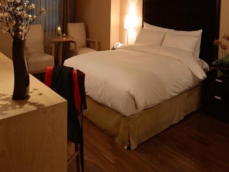 Hotel&Suites