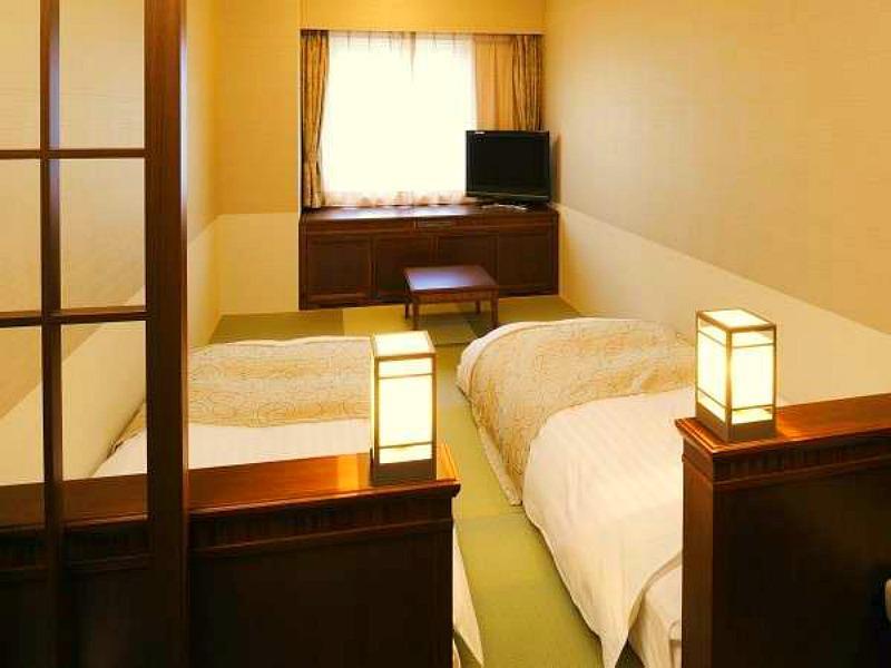 Otaru-Twin