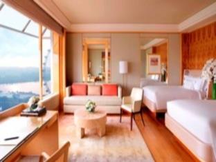 The Ritz Carlton Millenia Singapore Millenia 2 Bedrm Suite