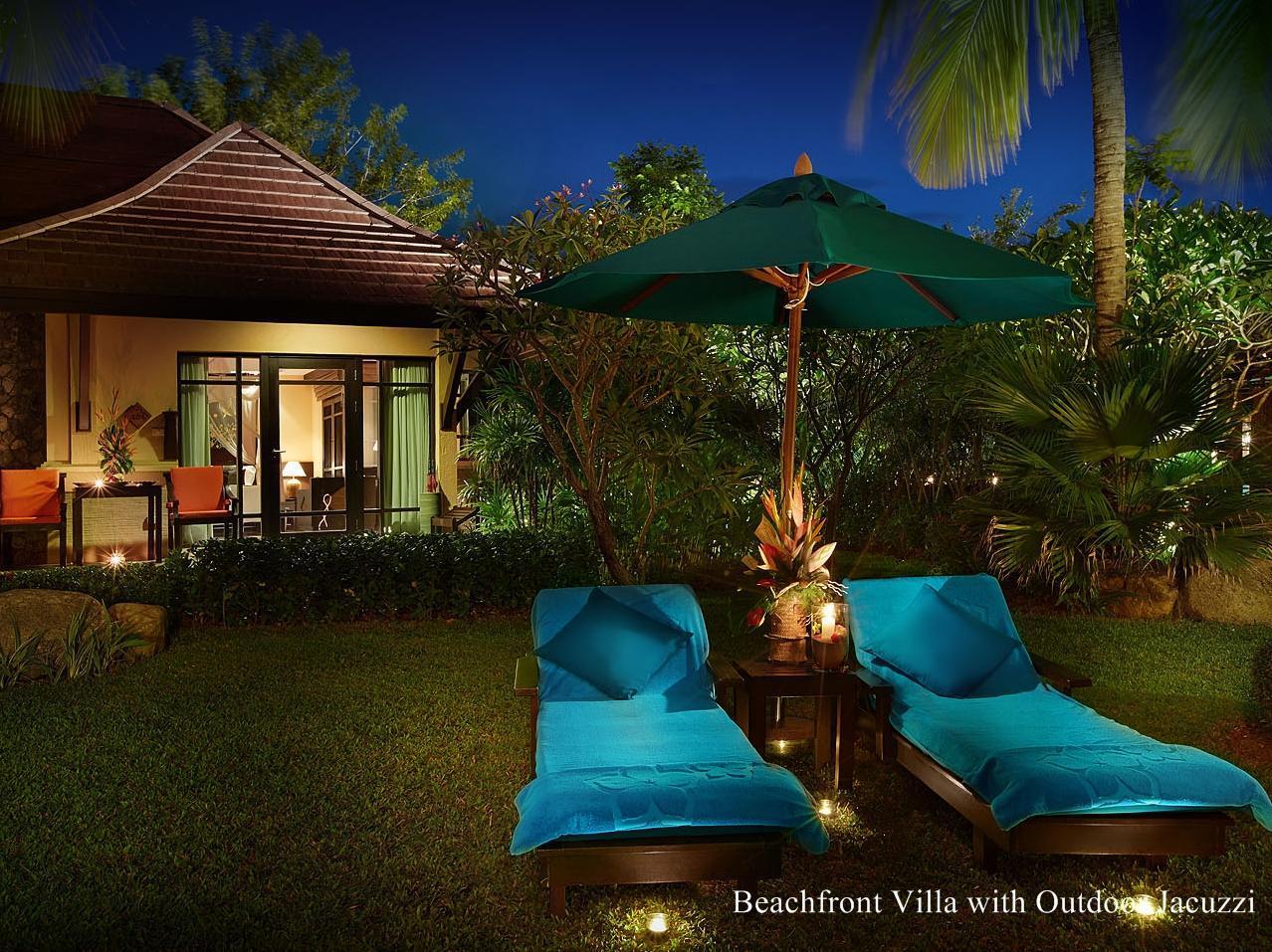 Beachfront Villa Outdoor Jacuzzi - Breakfast included