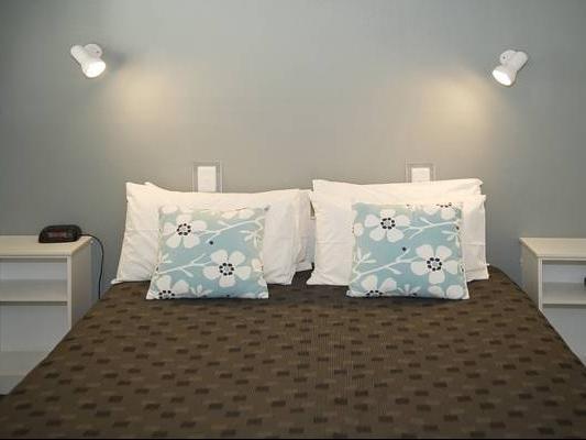 Motel-One