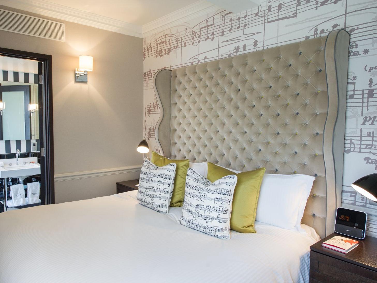 Hotel-