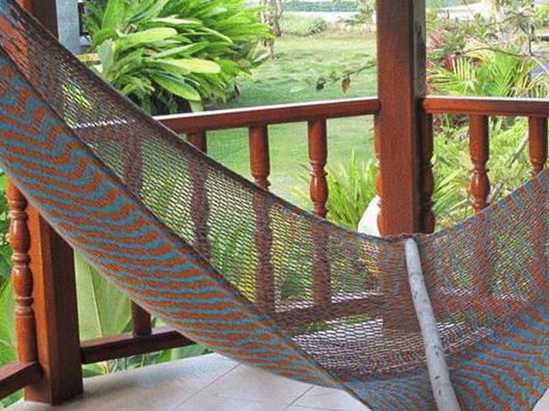 Superior Air Conditioned Bungalow - Free WiFi access - Breakfast included