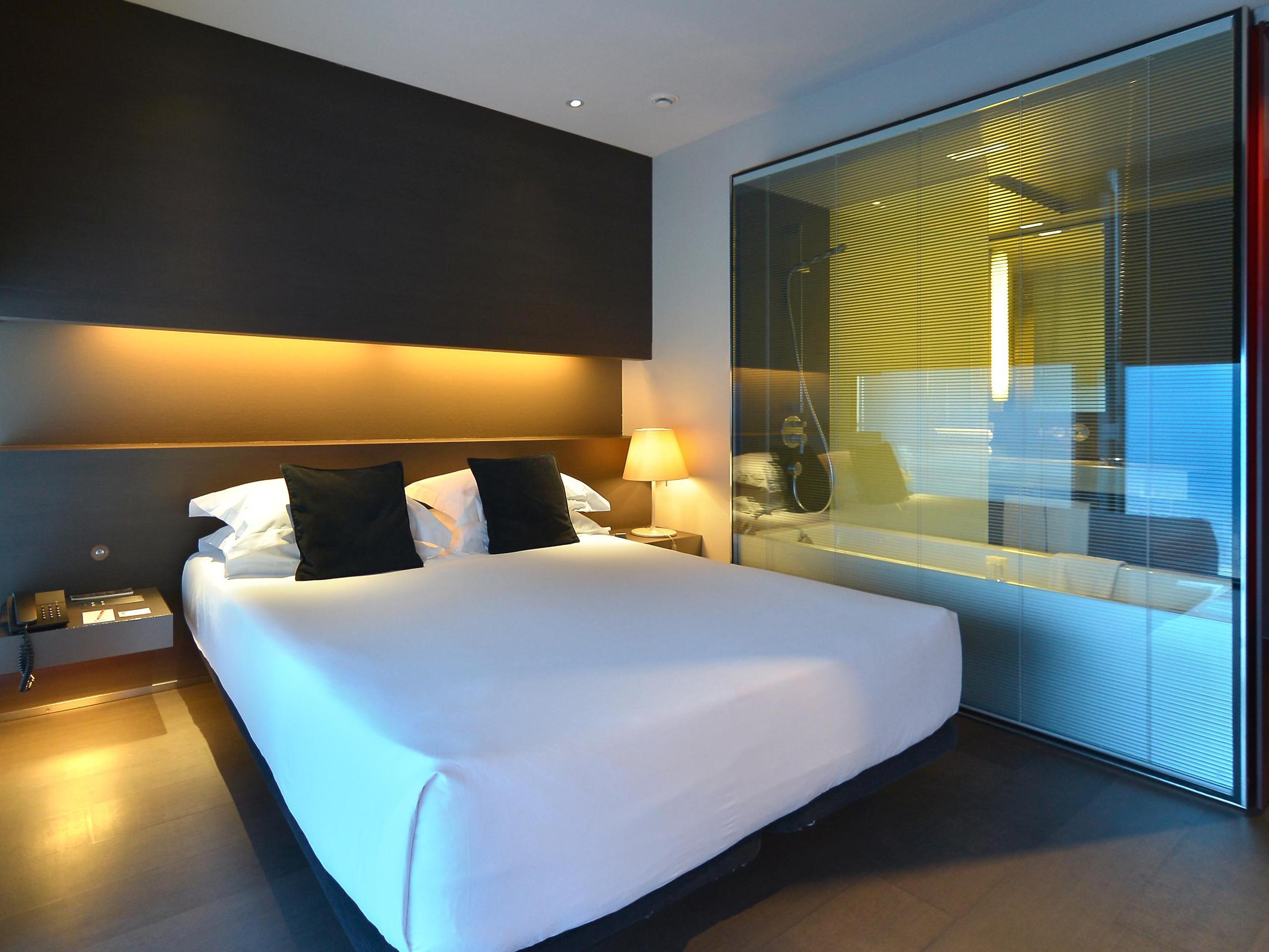 Soho Classic Non Refundable - Free WiFi access